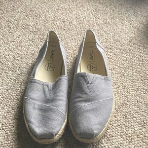 Womens toms slip on shoe
